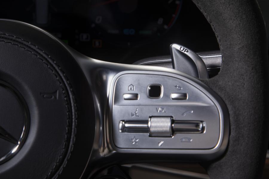 Детали интерьера Mercedes-AMG GLS63 4Matic+ (X167) 2020 года  (NA) (фото 58 из 89)